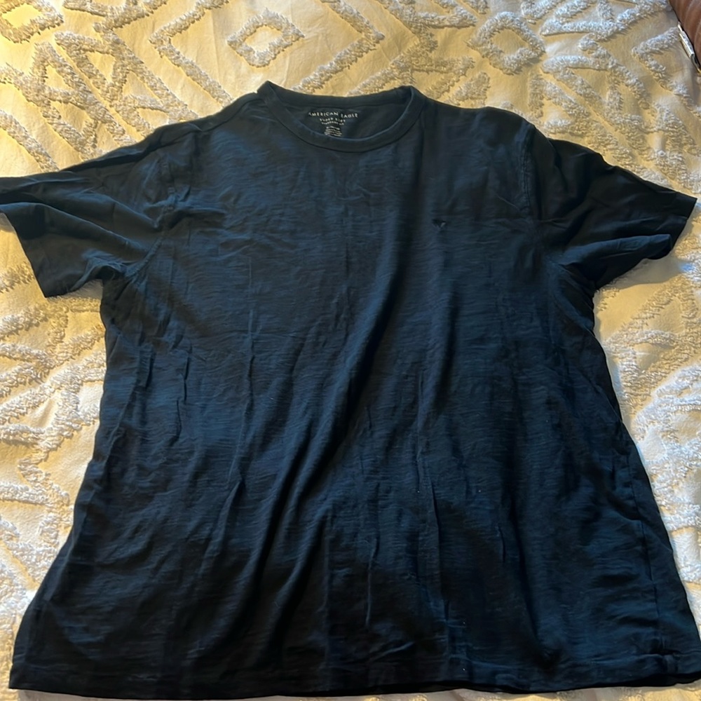 Men’s American Eagle T-shirt. Super soft standard fit. Size XL